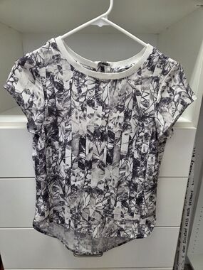 H&M Black and White Short Sleeve Printed Top